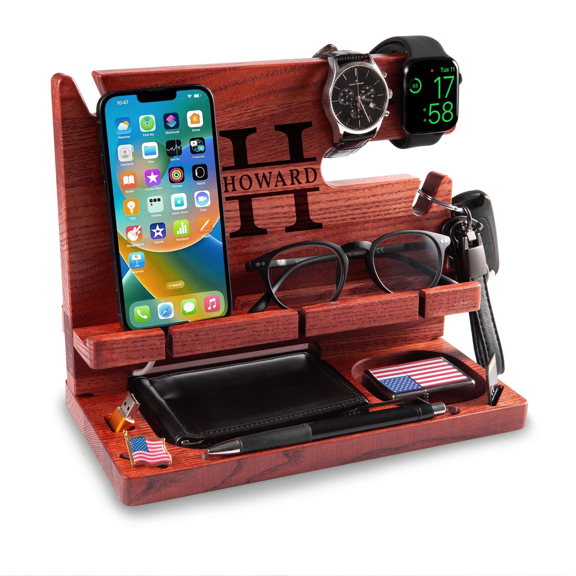 Personalised 5th Anniversary Docking Station — detail 5